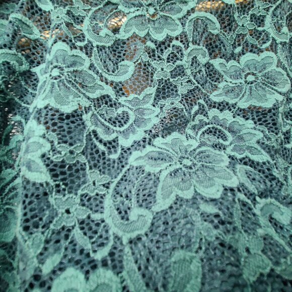Emerald green lace top - Picture 5 of 6